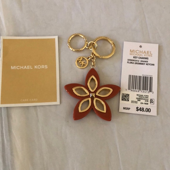 michael kors flower keychain